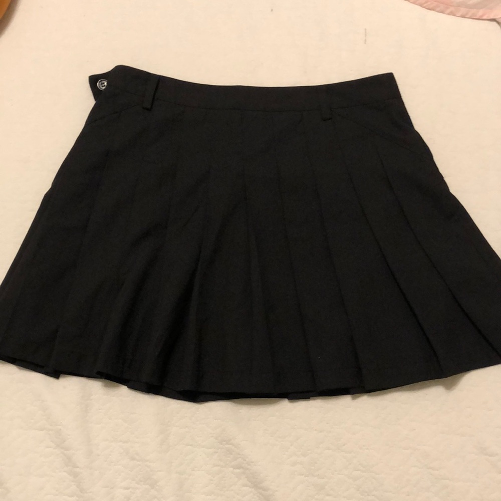 Pleated skort